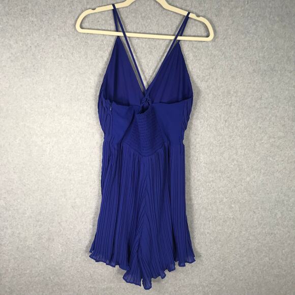 Beyond Words Romper Womens Medium Blue Pleated Flowy Belt Summer Vacation Resort - Picture 12 of 15